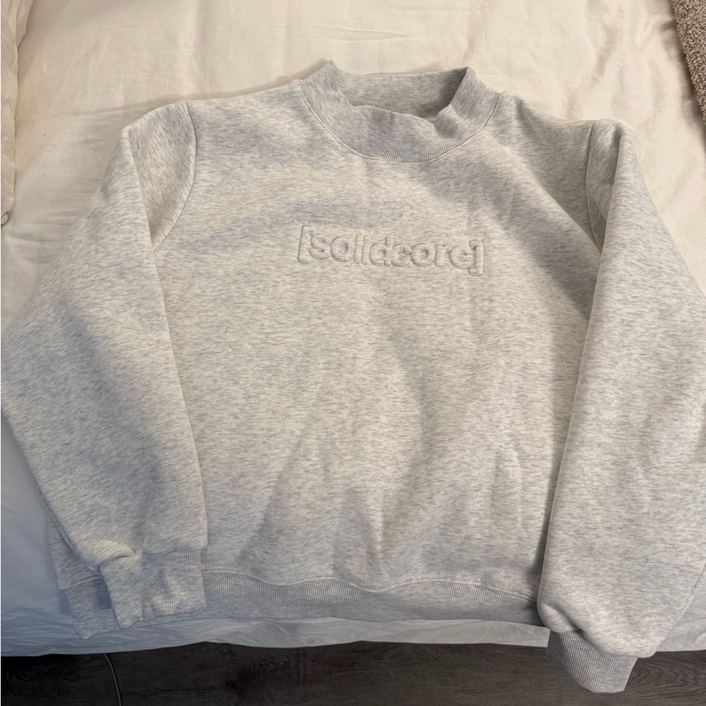 Solidcore Solidays 2025 Solid Light Gray Embossed… - image 1